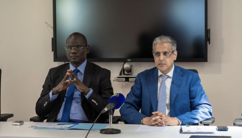 نواكشوط وداكار تنسقان لتعزيز الاستفادة من مواردهما الغازية